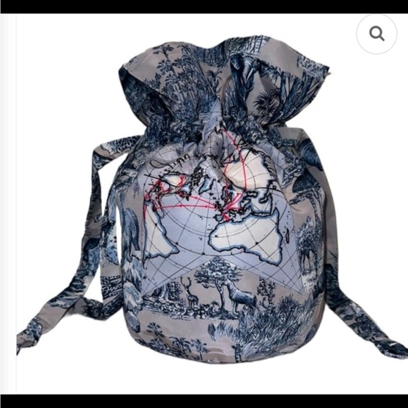 Authentic Dior Beauty Drawstring Bag - Picture 2 of 4